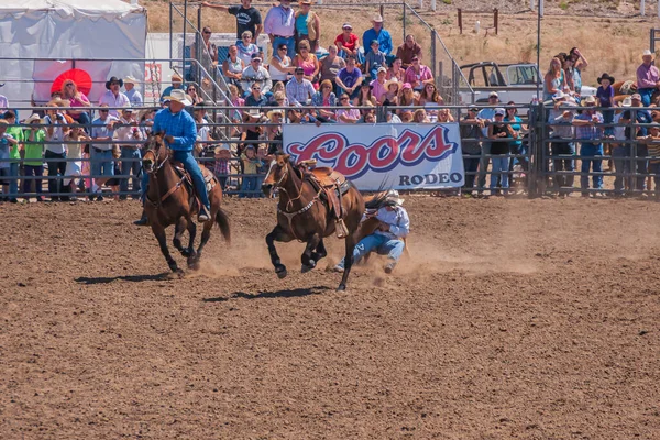 Santa Maria Usa Juni 2010 Rodeo Cowboy Hoppade Sin Häst — Stockfoto