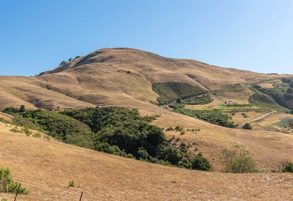 Cambria Usa June 2021 Back Country Hills Used Ranching Blue — Φωτογραφία Αρχείου