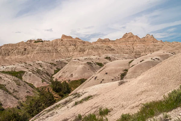 Badlands Nemzeti Park Usa 2008 Június Zöld Lombozat Sűrű Kék — Stock Fotó