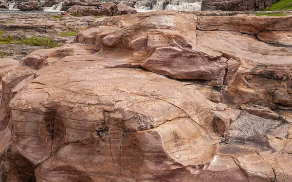 Sioux Falls Usa June 2008 Closeup Big Brown Rock Cascade — Φωτογραφία Αρχείου