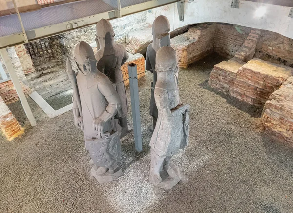 Gent Flandes Bélgica Julio 2021 Estatuas Piedra Gris Soldados Medievales —  Fotos de Stock