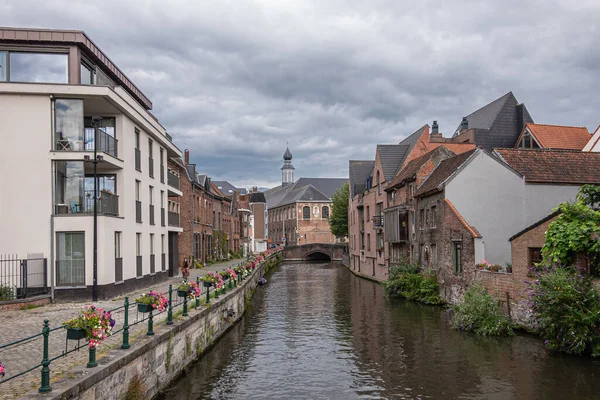 Gent Vlaanderen België Juli 2021 Sint Antoniuskaai Langs Lieve Rivier — Stockfoto