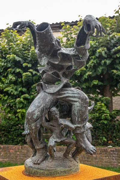 Gent Flanders Belgium July 2021 Closeup Theater Taptoe Bronze Statue — Stock Photo, Image