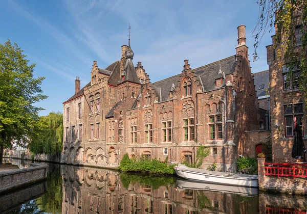 Brugge Flanders Belgium August 2021 Sunlit Red Brick Former Cloister — Stock Photo, Image