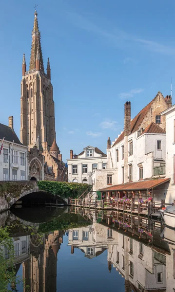 Brugge Flanders Belgium Αυγούστου 2021 Sunlit Onze Lieve Vrouw Cathedral — Φωτογραφία Αρχείου