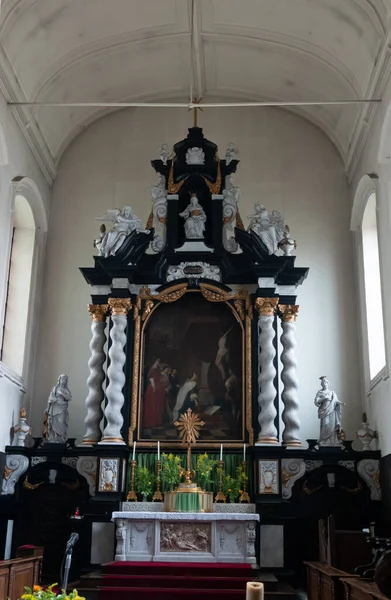 Brügge Flandern Belgien August 2021 Beginenhofkirche Hauptaltar Mit Marmorsäulen Jesusbild — Stockfoto