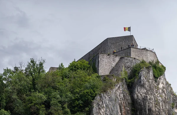 Dinant Vallonien Belgien Augusti 2021 Citadellfästning Mot Grå Himmel Med — Stockfoto