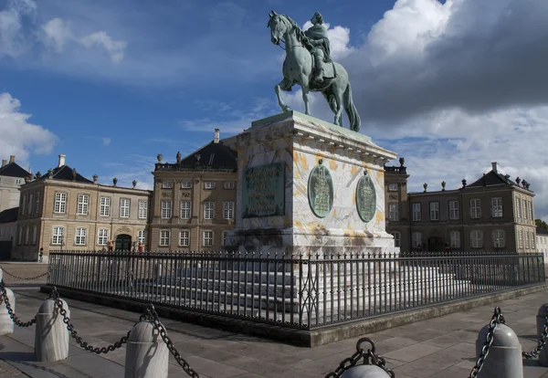 Statue of King Frederik V in Copenhagen. — Stock Photo, Image