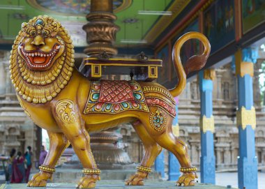 Durga Sakthi avatar Mahalingeswarar Tapınağı'nda.