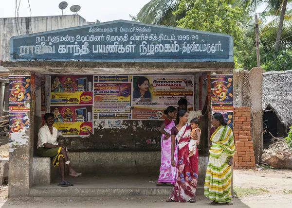 Public transportation shelter. — Stock Photo, Image