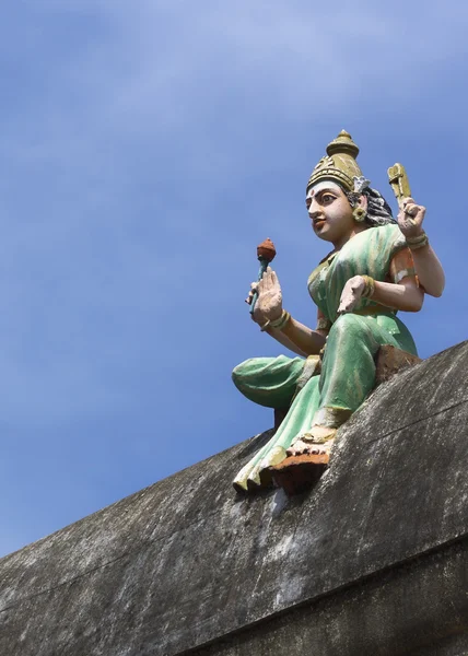 Göttin lakshmi auf Tempelmauer. — Stockfoto