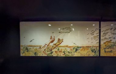 Napoli, İtalya - 17 Temmuz 2024: Katolik Kilisesi, Chiesa di Santa Maria della Mercea Montecalvario, duvar boyama mozaiği