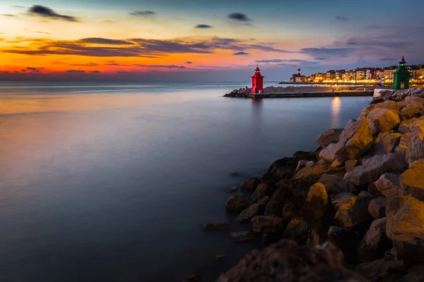 Wieczorny Zachód Słońca Widok Półwysep Pirański Wybrzeże Morze Miasto Stare — Zdjęcie stockowe