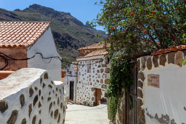 Casas Brancas Aldeia Fataga Gran Canaria Dia Ensolarado — Fotografia de Stock