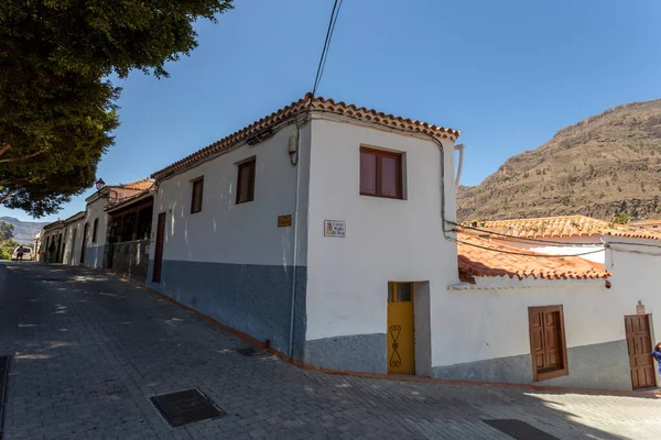 Las Casas Blancas Del Pueblo Fataga Gran Canaria Día Soleado —  Fotos de Stock