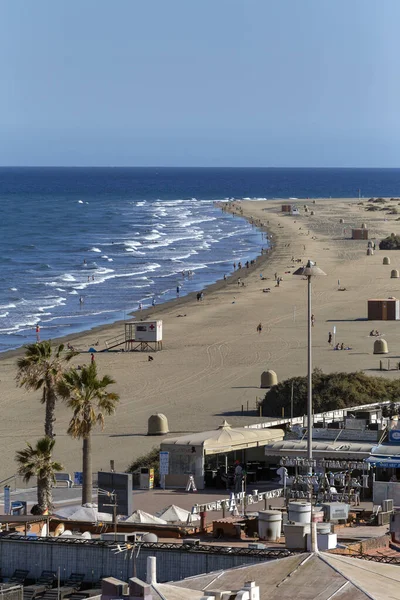 Maspaloma Daki Plaj Arka Planda Kum Tepeleri Olan Gran Canaria — Stok fotoğraf