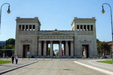 Propylaea şehir kapısı, Münih, Yukarı Bavyera, Bavyera, Almanya, Avrupa.