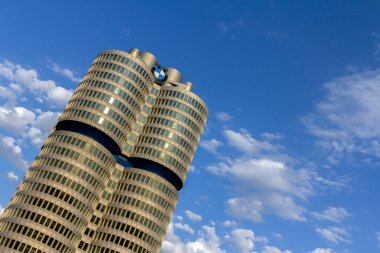 Münih, Almanya - 08: 25 2011: BMW Müzesi ve Almanya 'nın Münih merkezindeki Mimari Detay.