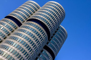 Münih, Almanya - 08: 25 2011: BMW Müzesi ve Almanya 'nın Münih merkezindeki Mimari Detay.