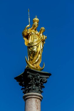 Münih 'teki Marian sütunu 1638' e kadar uzanıyor..
