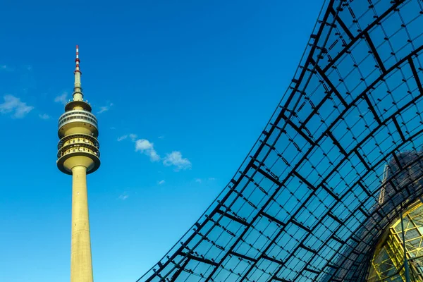 Munich Allemagne Août 2011 Olympiaturm Tour Olympique Olympiapark Munchen Parc — Photo