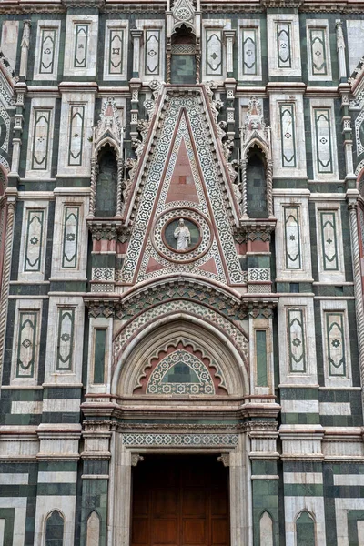 Floransa Talya Bulutlu Bir Yaz Gününde Çiçekli Aziz Mary Katedrali — Stok fotoğraf
