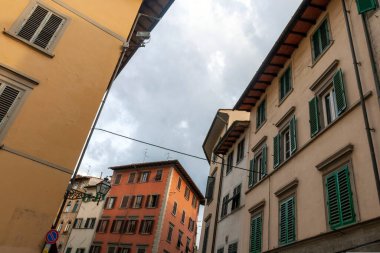 Florence, İtalya - 9 Mayıs 2010: Floransa sokaklarında bir yaz günü.