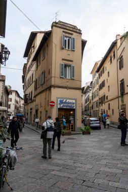 Floransa, İtalya - 10 Mayıs 2010: Floransa sokaklarında bir yaz günü.