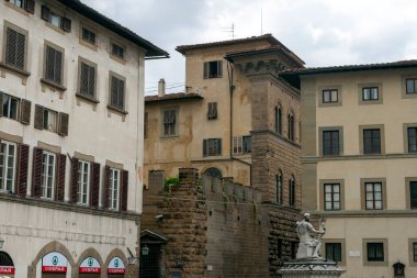 Florence, İtalya - 9 Mayıs 2010: Floransa sokaklarında bir yaz günü.