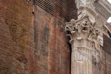 Roma 'da bir yaz günü Pantheon' un detayları.