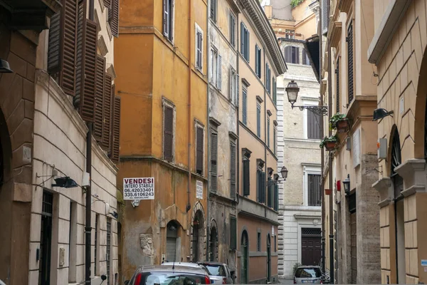 ローマ イタリア 2010年5月12日 ローマの夏の通り — ストック写真