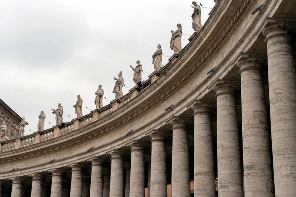 Aziz Peter Meydanı Ndaki Sütunlar Bir Yaz Günü Roma — Stok fotoğraf