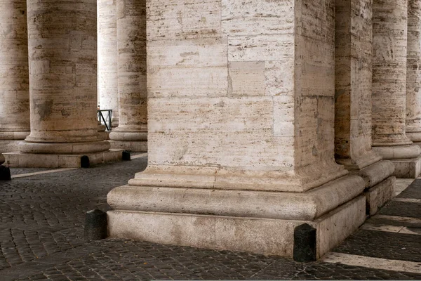 Aziz Peter Meydanı Ndaki Sütunlar Bir Yaz Günü Roma — Stok fotoğraf