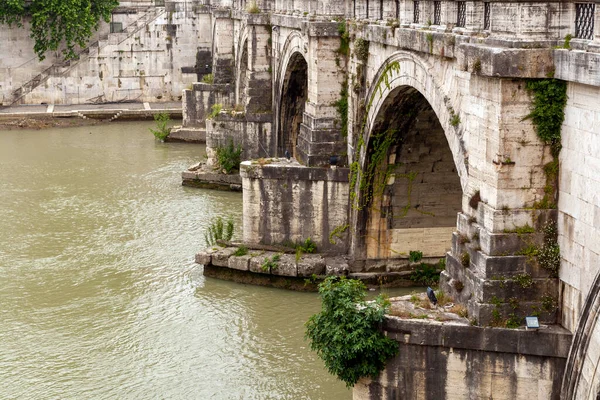 Szent Angelo Híd Ponte Sant Angelo Rómában Egy Felhős Nyári — Stock Fotó