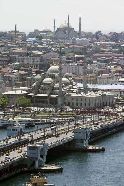 Pohled Město Istanbul Věže Galata Novou Mešitou Mostem Galata Popředí — Stock fotografie
