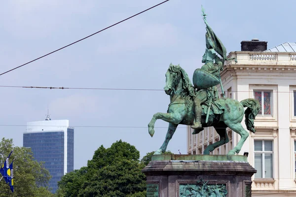 Estátua Godofredo Bouillon Frente Igreja James Igreja Coudenberg Centro Bruxelas — Fotografia de Stock