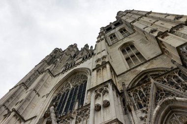 St. Michael ve St. Gudula Katedrali, Belçika 'nın başkenti Brüksel' de bulunan Brabantine Gotik tarzı bir ortaçağ Katolik kilisesidir..