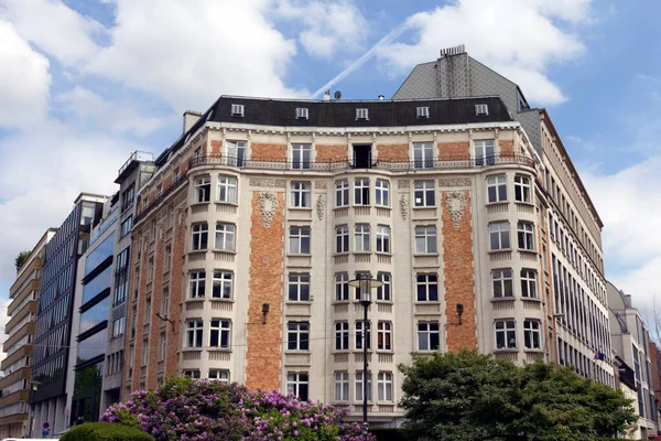 Edificio Europeo Apartamentos Bruselas Bélgica — Foto de Stock