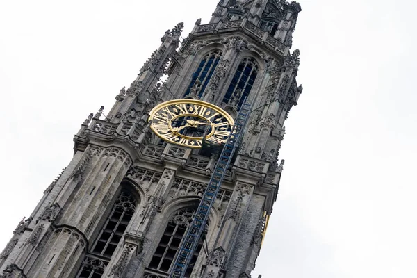 Antuérpia Bélgica Junho 2013 Torre Catedral Nossa Senhora Antuérpia Dia — Fotografia de Stock