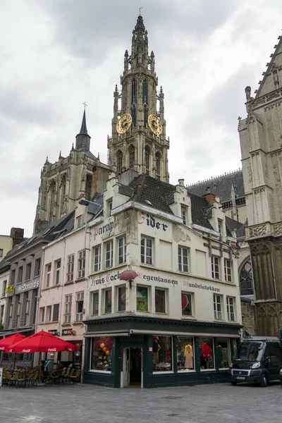 Antwerpen Belgien Juni 2013 Der Turm Der Liebfrauenkathedrale Antwerpen Einem — Stockfoto