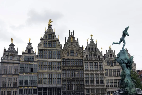 Guildes Xvie Siècle Grote Markt Anvers Par Une Journée Été — Photo