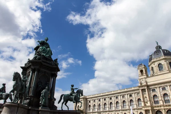 Monumento Emperatriz María Teresa Maria Theresien Platz Viena Día Nublado —  Fotos de Stock