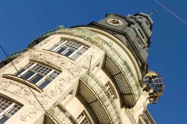 Viyana, Avusturya - 20 Nisan 2014: Güneşli bir günde Viyana Güzel Sanatlar Merkezi. 1994 yılından bu yana, Litvanya Cumhuriyeti Büyükelçiliği ve Moldova Cumhuriyeti Büyükelçiliği.