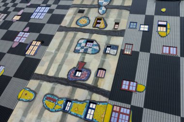 Viyana, Avusturya - 20 Nisan 2014: Viyana, Avusturya 'daki Spittelau Termik Atık Tedavi Tesisi.