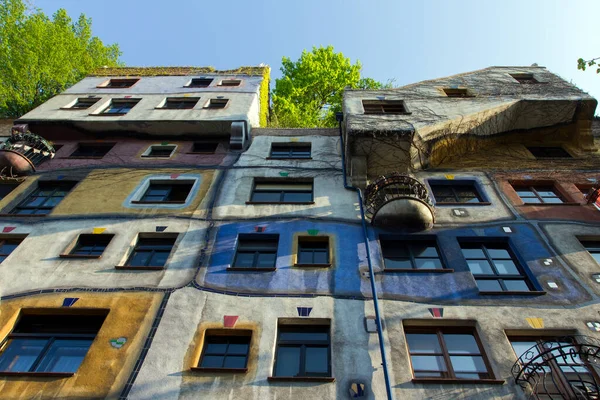 Hundertwasser House Είναι Μια Πολυκατοικία Στη Βιέννη Της Αυστρίας Χτισμένη — Φωτογραφία Αρχείου