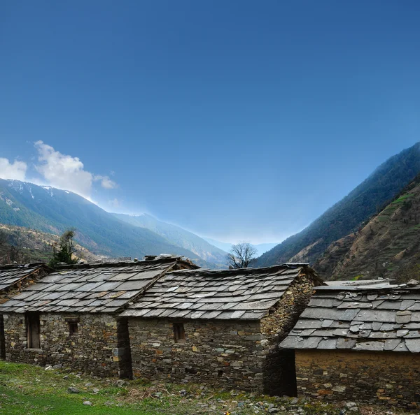 Casas de pedra na aldeia indiana — Fotografia de Stock