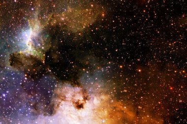 Derin uzayda bir yerde güzel bir galaksi. Kozmik duvar kağıdı. Bu görüntünün elementleri NASA tarafından desteklenmektedir