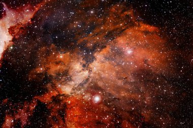 Derin uzayda bir yerde güzel bir galaksi. Kozmik duvar kağıdı. Bu görüntünün elementleri NASA tarafından desteklenmektedir