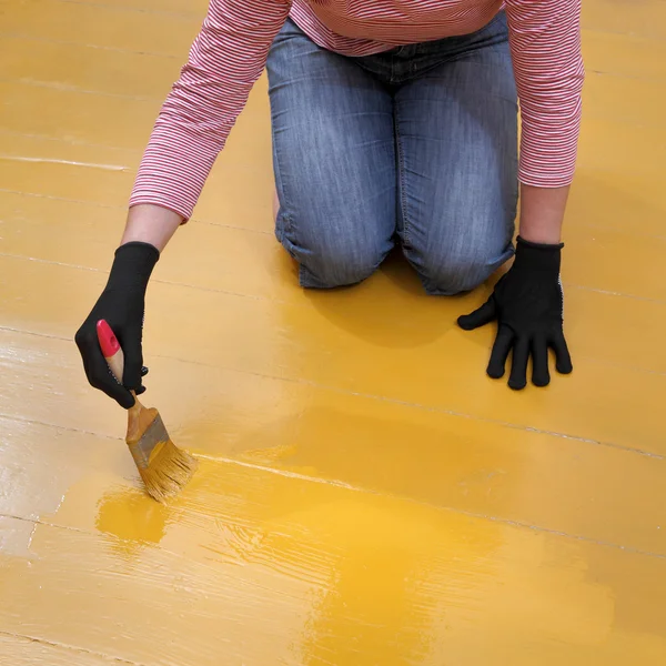 Home renovation, floor painting — Stock Photo, Image