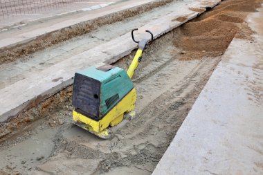 benzinli veya dizel titreşimli plaka Kompaktör